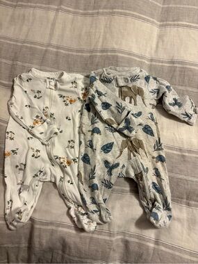 Little Planet & Carter’s Elephant Safari Footies 3M (Set of 2)